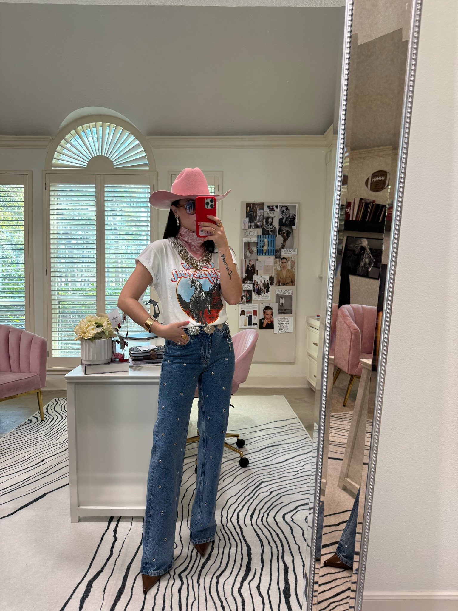 Zara // jeans // denim // Gigi pip // western outfit // country concert // rodeo // Houston // stylist 

#LTKShoeCrush #LTKSeasonal #LTKStyleTip