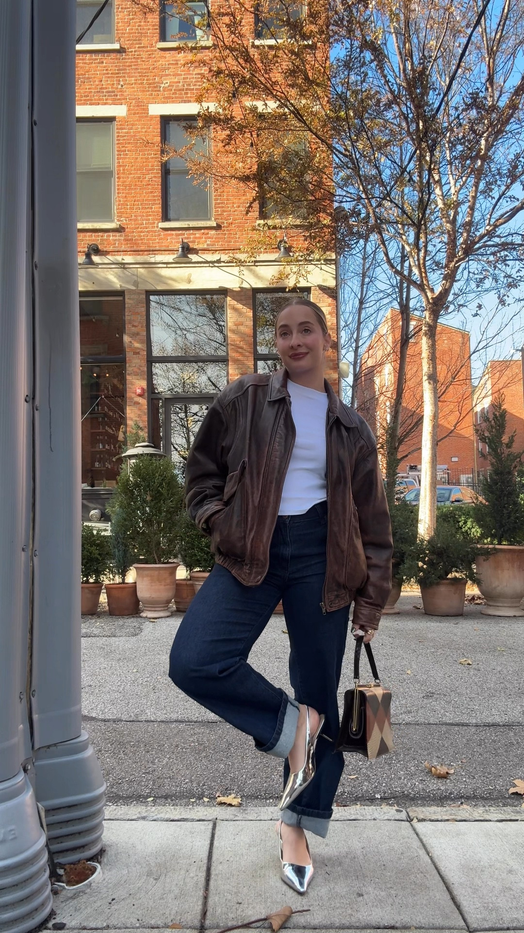 Found soo many AMAZING dupes for this vintage brown leather bomber ✨
Most jackets are currently on sale for cyber monday 
Plus the heels and jeans are also Superrrrr marked down right now!