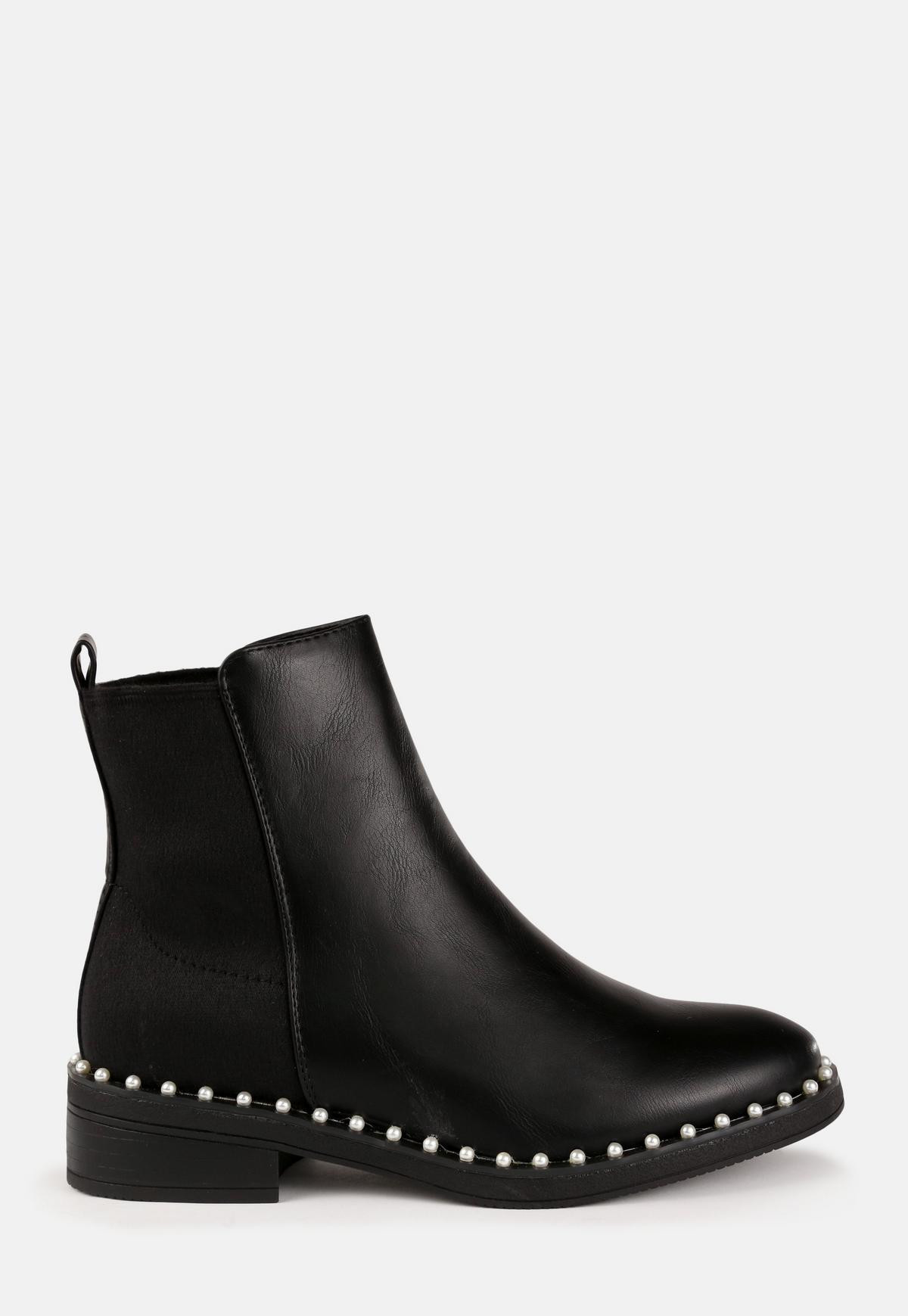 Missguided - Black Stud Trim Chelsea Boots | Missguided (UK & IE)