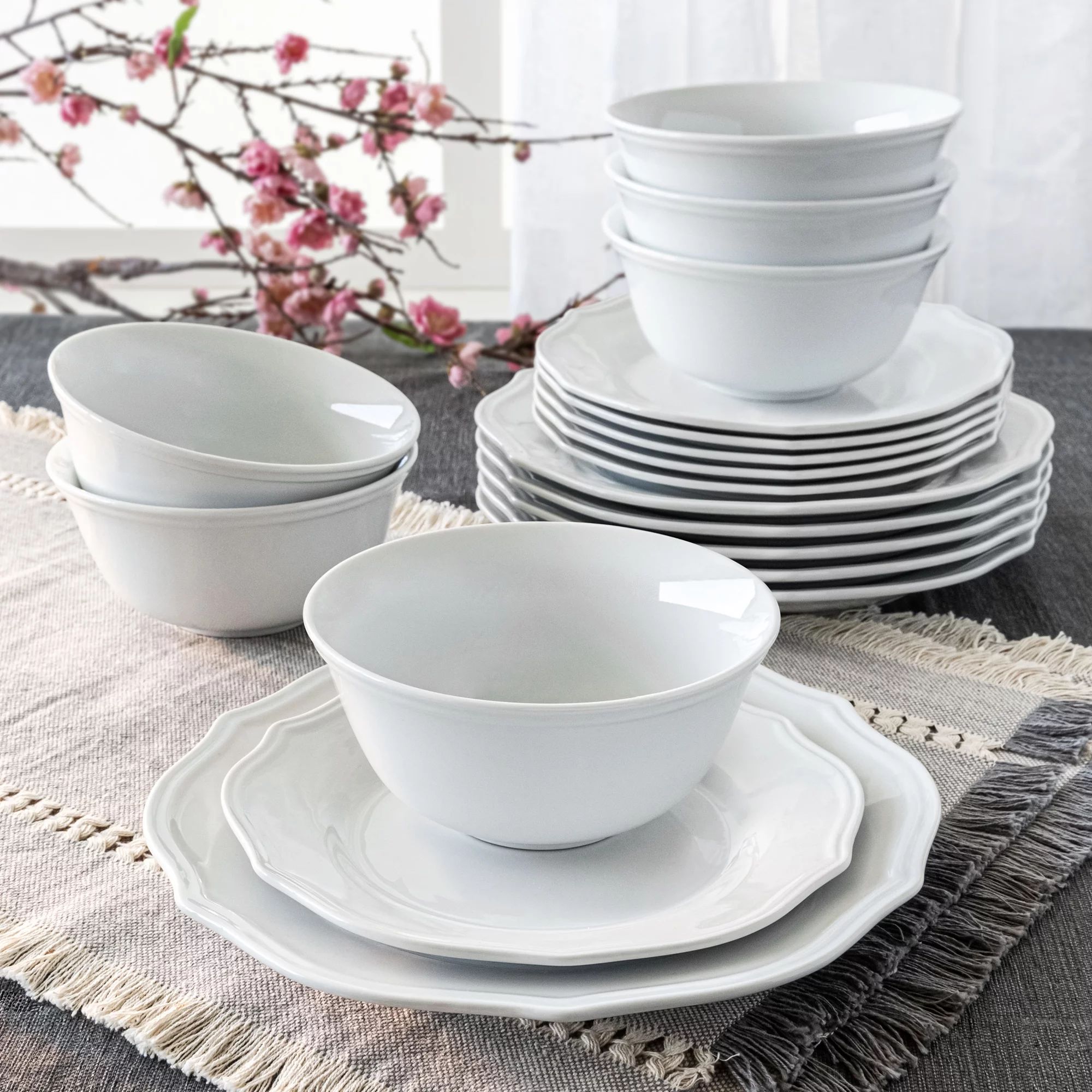 Better Homes & Gardens 18 Piece Porcelain Carnaby Scalloped Dinnerware Set | Walmart (US)