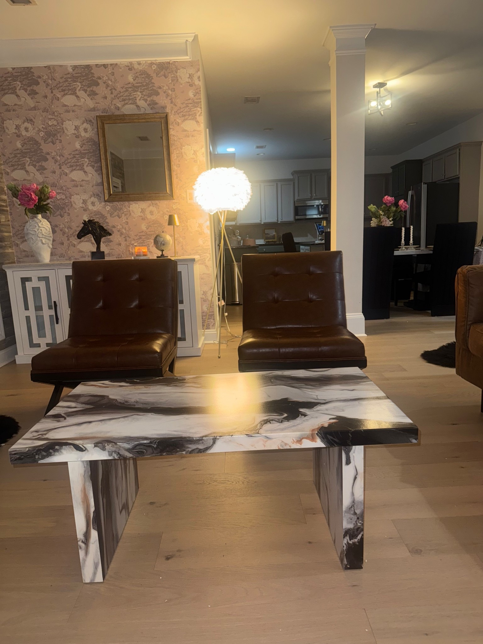 Faux marble coffee table ( ordered the side tables too ) 

#LTKHome