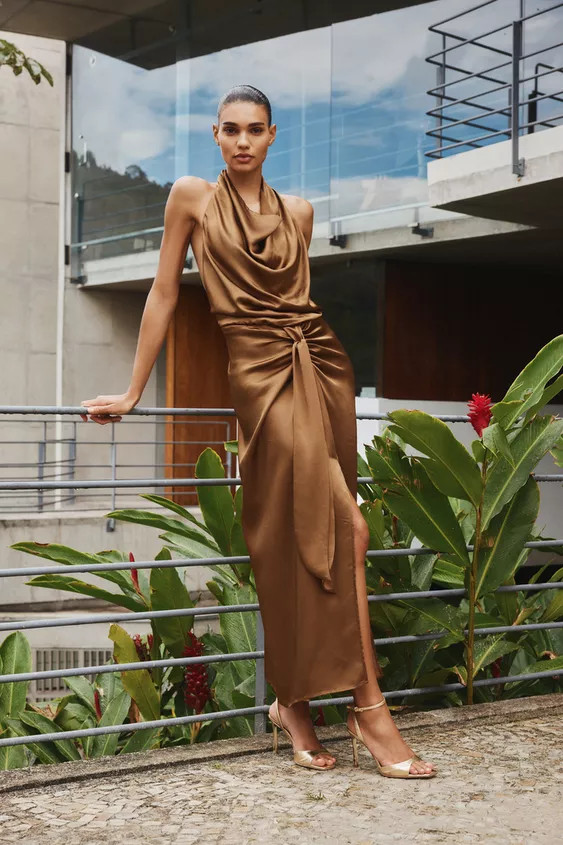 PATENT EFFECT HEELED SANDALS | Zara US