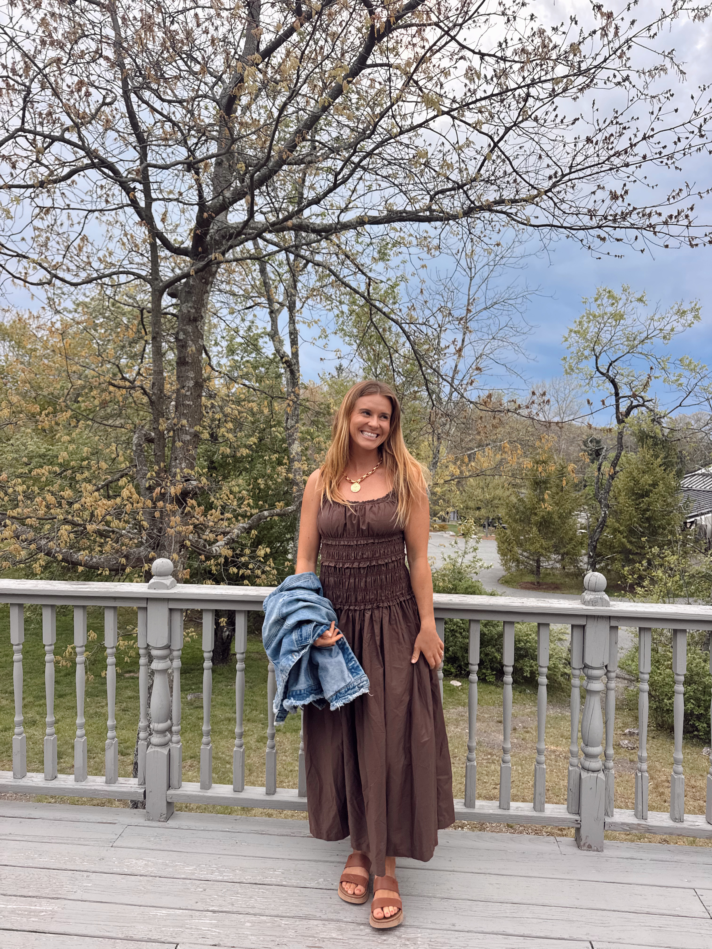 Perfect Spring in the Hudson Valley. This dress from @Abercrombie is so comfortable and flattering!


Spring outfit inspiration, New york fashion ideas, spring dresses, no bra outfits 
 

 #LTKootd #LTKSeasonal #LTKTravel
