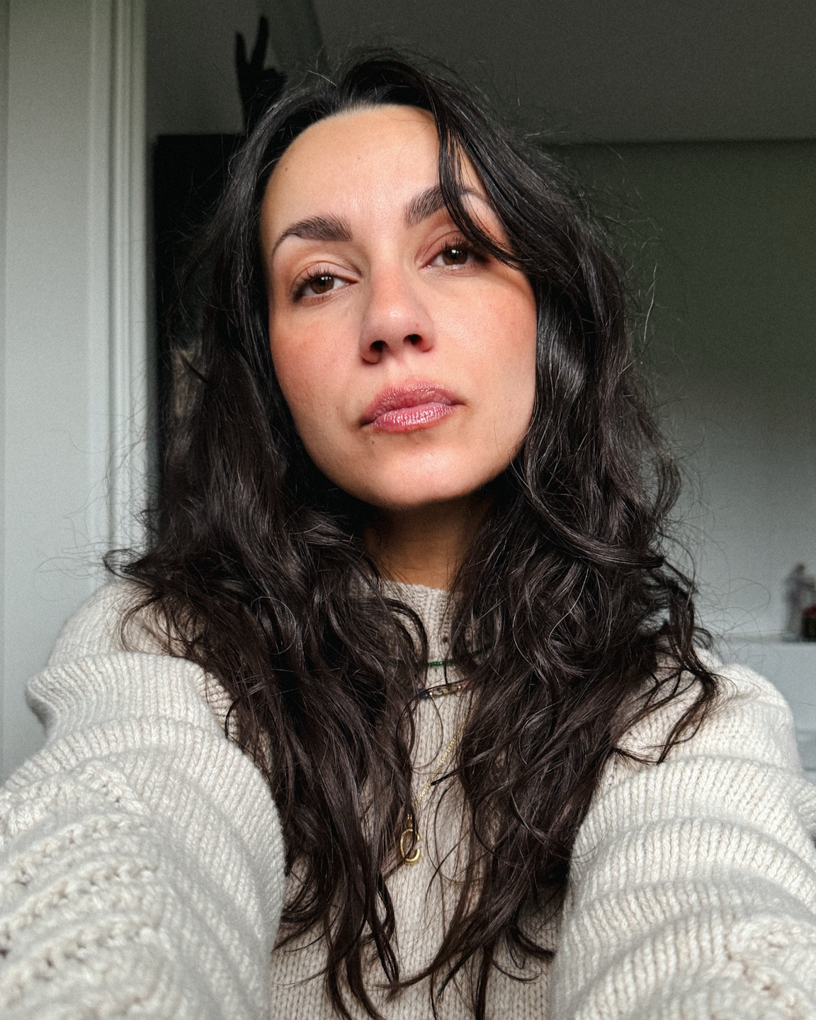 5 minutes top chrono ⏱️🤝🏼

TEINTES :
- anti-cernes : 14 / Light Peach
- liner à sourcils : Ash Brown
- Bronzer : teinte 3
- Blush : Rosé Latte 

#LTKbeauty