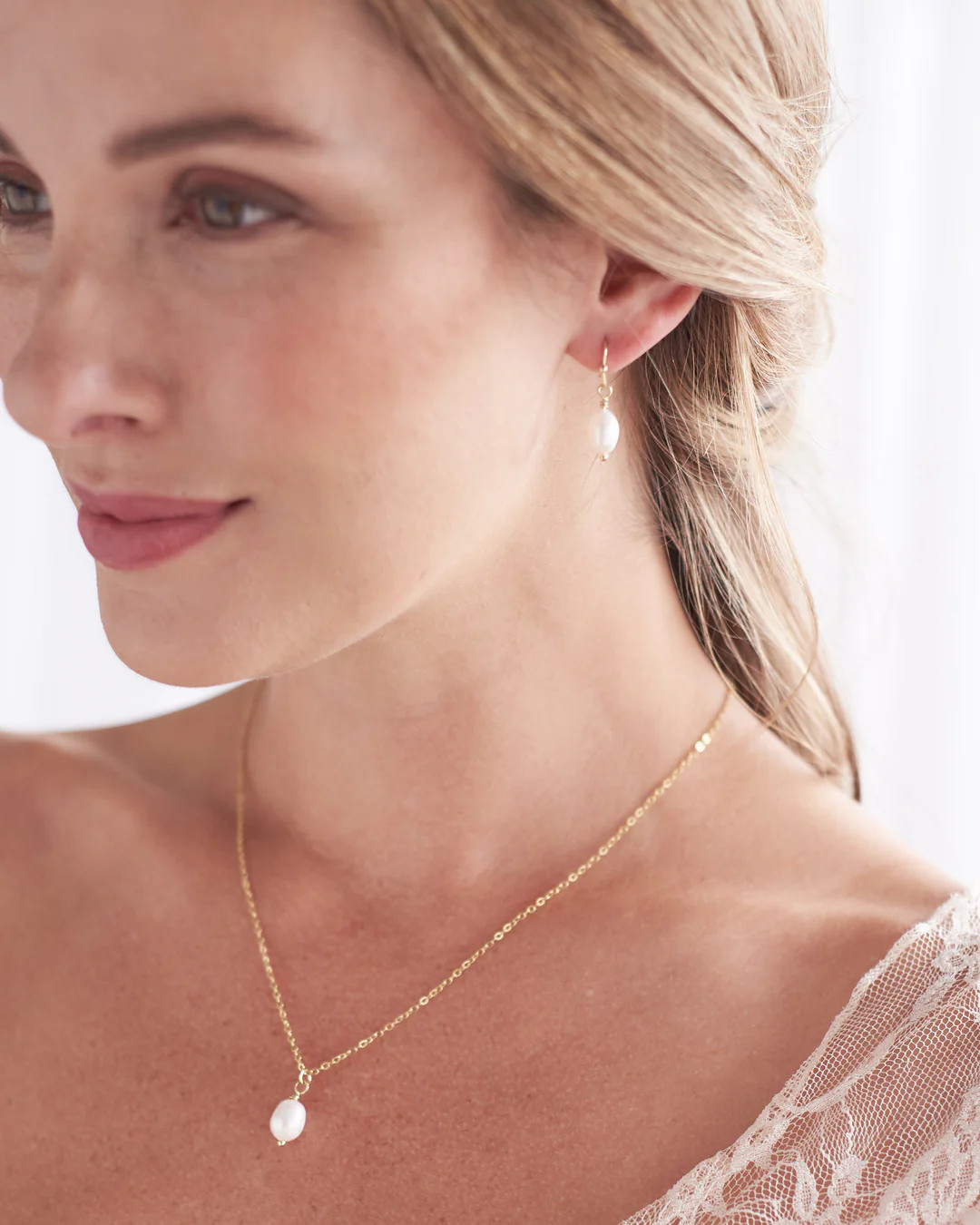 Simple Pearl Drop Jewelry Set | Dareth Colburn