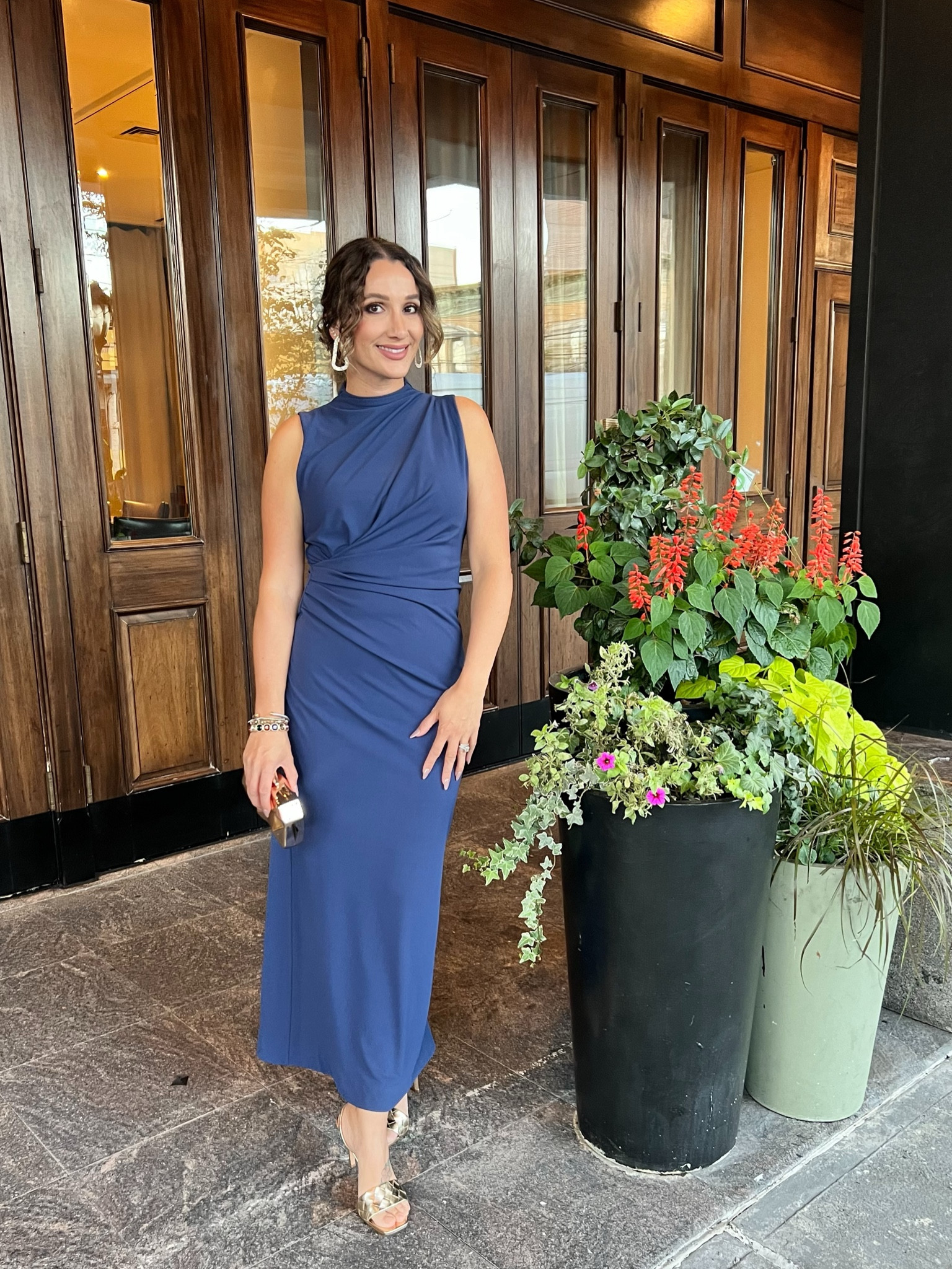 The most comfortable wedding guest outfit I’ve worn to date! 

Dress is Zara (size M) 9224/262
Shoes are older season Veronica Beard but linking all similar styles as well! 🤍

#LTKFindsUnder100 #LTKWedding #LTKStyleTip