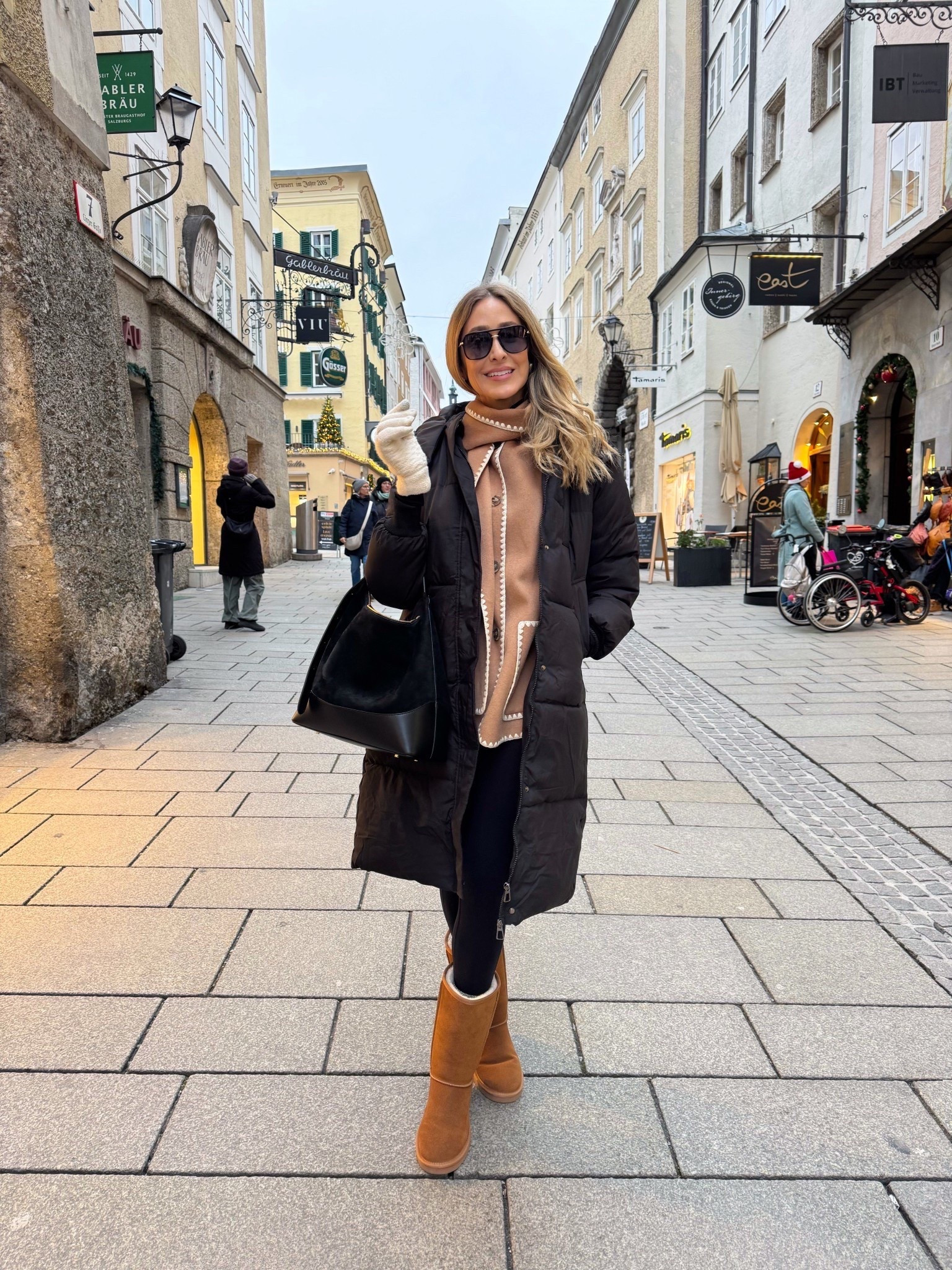 Winter outfit idea
Love this look so much, it’s warm, elegant, and comfortable.
Fits true to size and I’m wearing size small 
Snow outfit 
Puffer jacket 
Coat 
Winter outfit 

#LTKootd #LTKTravel #LTKU