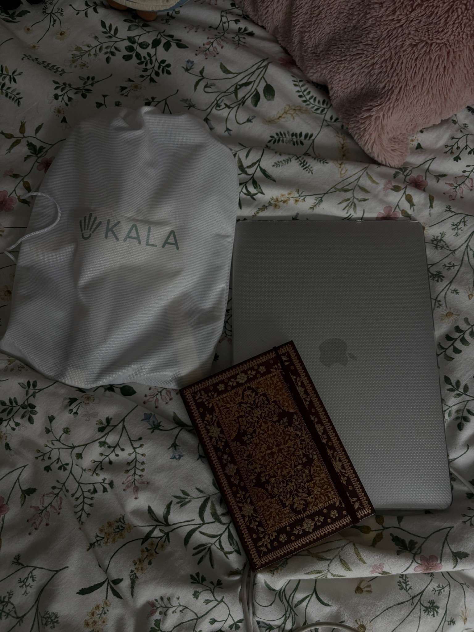 Quiet essentials I reach for when I need to slow things down 🤍
Nothing complicated — just a few everyday pieces that help me feel more grounded, focused, and present.
This kind of simple setup has become part of my daily reset, especially on slower mornings or evenings at home.

Everything shown is linked  ✨

wellness essentials • calm routine • daily reset • cozy lifestyle • slow living • mindful habits • at home wellness • simple routines • wellness finds • intentional living • journaling routine • self care staples • everyday wellness



#LTKsale #LTKhome #LTKbeauty