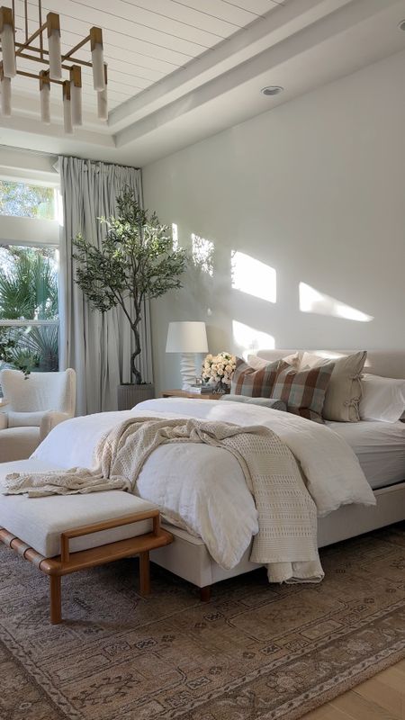 Neutral bedroom

#LTKstyletip #LTKVideo #LTKhome