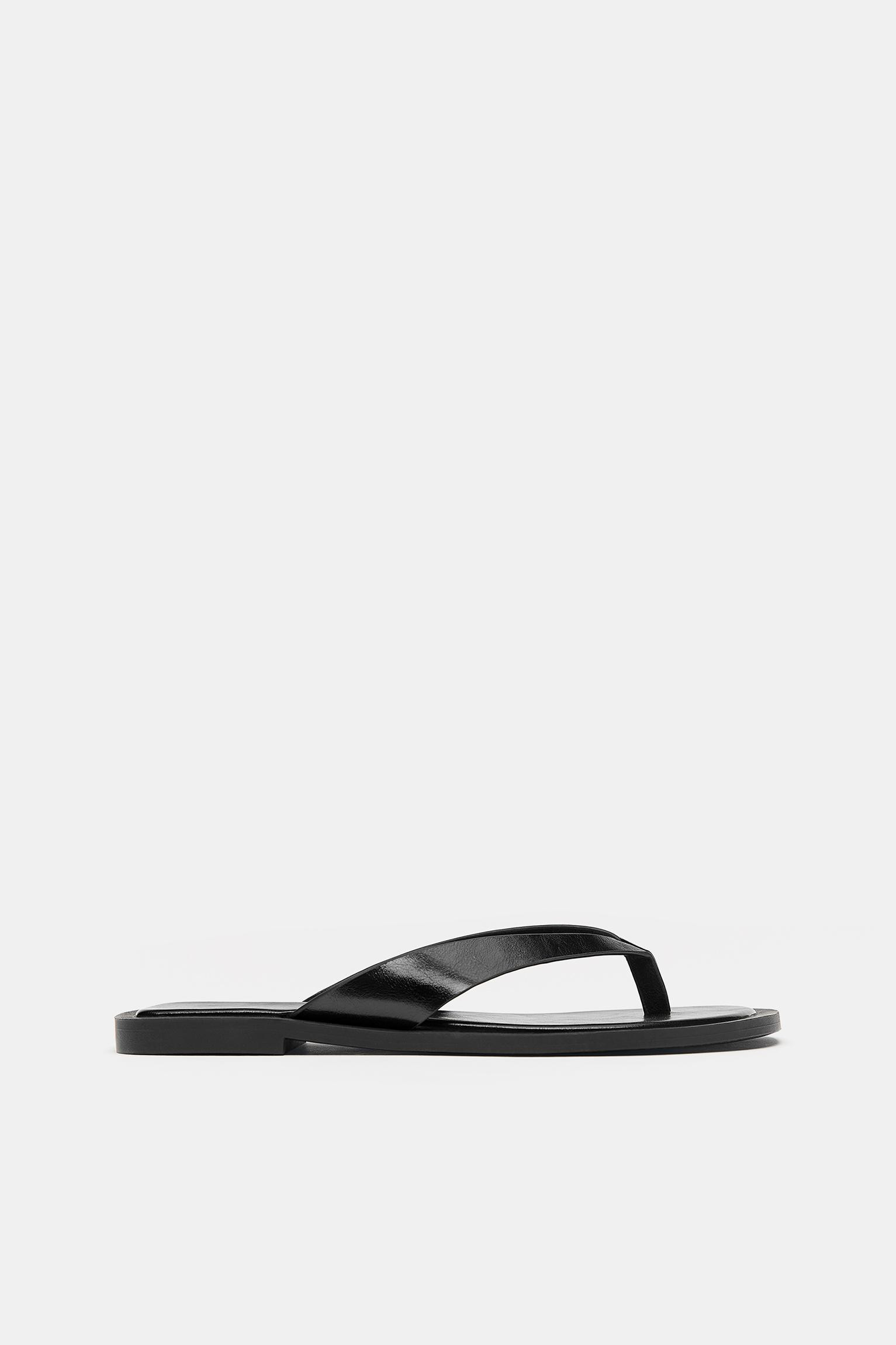 Flat strappy sandals | Pull&Bear United Kingdom | PULL and BEAR UK