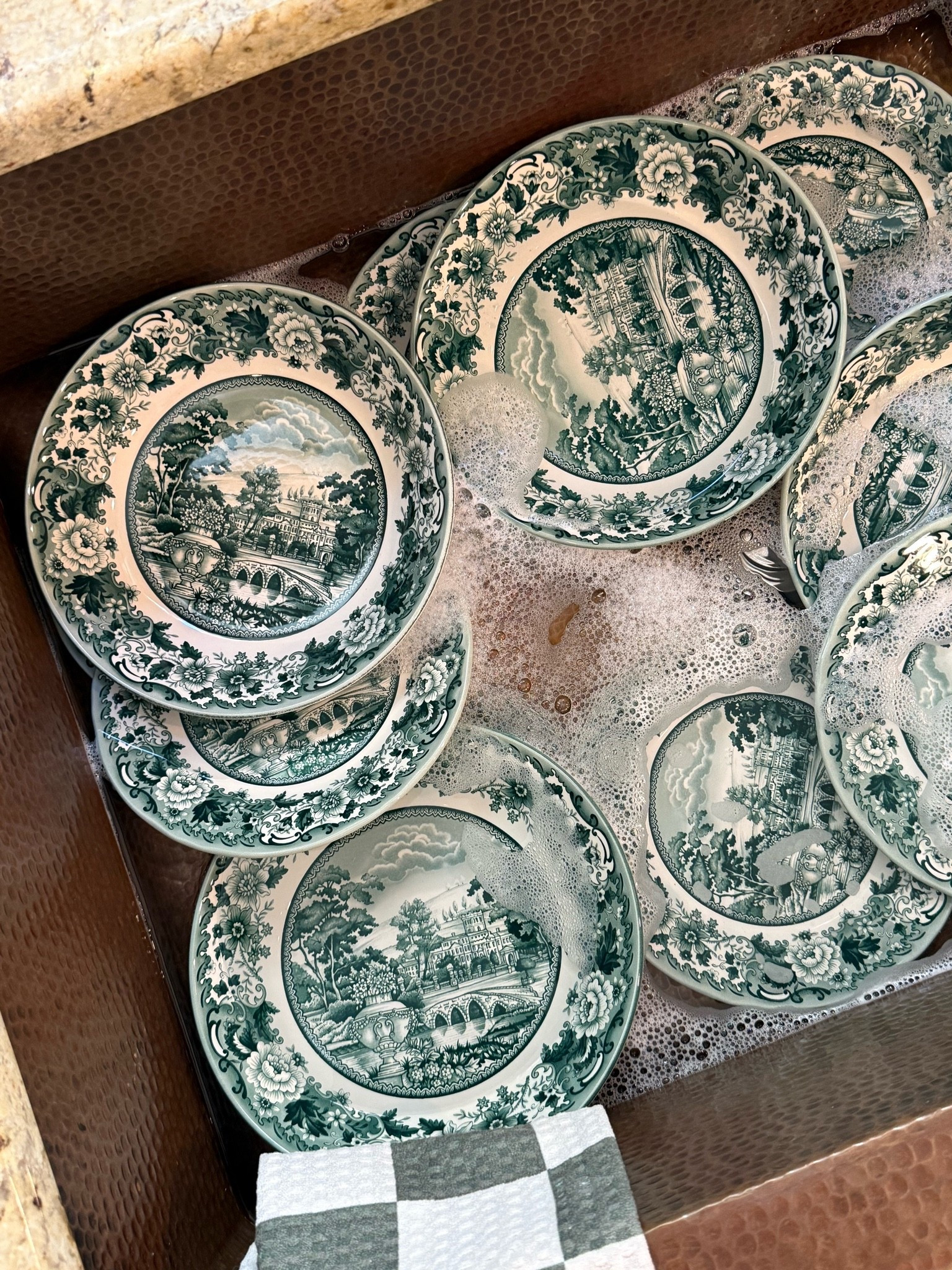 Home goods find! 
I couldn’t link the home goods ones, but linked from other sources

#LTKstorytime #LTKHome #LTKOver40