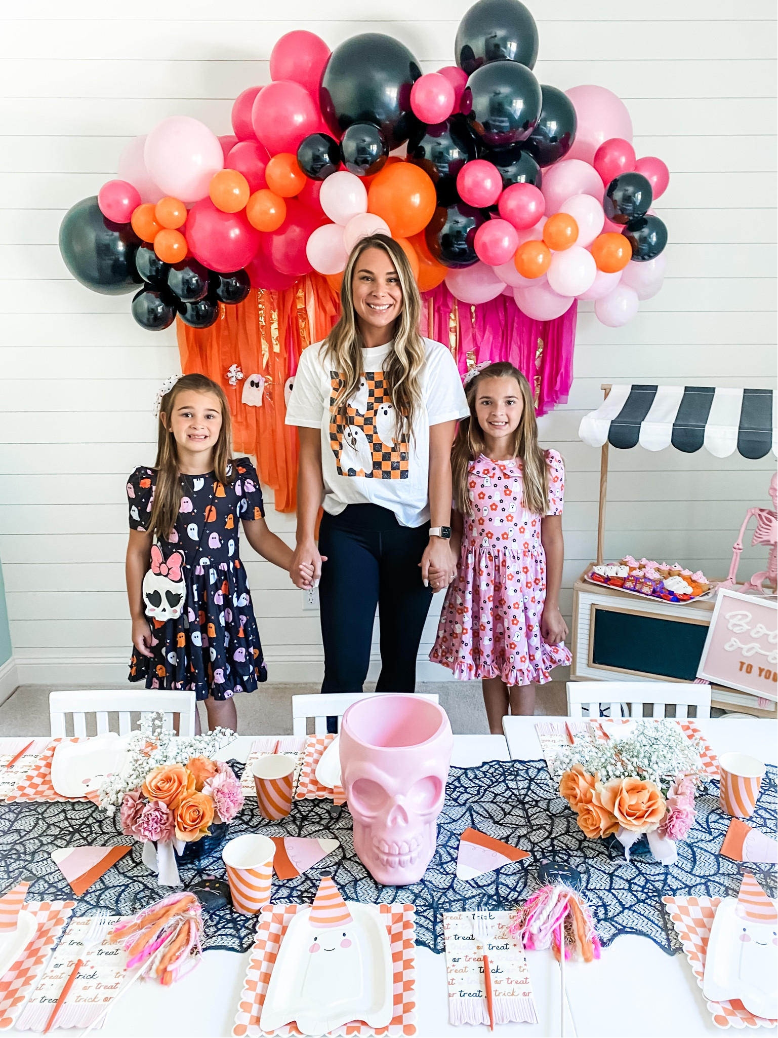 Party in the playroom for Halloween 


#halloween #halloweendecorations #halloweenparty #kidspartyideas #playroom #sisters #boobasket #smallshop #matchingfamily #mom #balloongarland #diy #diyparty #ltkfamily 

#LTKkids #LTKparties #LTKHalloween