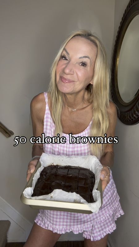 50 CALORIE FUDGE BROWNIES 

For more low calorie recipes go to the top of my page and grab THE HAPPY HEALTHY AND HOT COOKBOOK 

2 cups baked sweet potato 
4 eggs
1 teaspoon vanilla extract 
1 cup unsweetened cocoa powder
2 tablespoons powdered espresso 
1 cup granulated monk fruit 

Bake sweet potatoes in their jackets well ahead of time. Let them cool and skin will come off easily. Measure 2 cups of sweet potato (and enjoy any leftovers as a yummy side dish!)

Put sweet potato, eggs and vanilla in blender and blend until smooth. Pour into bowl and stir in remaining ingredients until thoroughly combined. 

Scrape into and 8x8 inch pan- can be lightly greased or lined with parchment and bake at 350 for 35 minutes or until set in the middle. They will firm up as they cook but will remain very moist and fudgey.  

Let cool and cut into 16 pieces, Store leftovers in the fridge. I think the taste and texture improve after spending time in the fridge. 

Each brownie has around 50 calories (and is packed with nutrients from the sweet potato and eggs!)

xoxo
Elizabeth


 




- [ ] 


#LTKover40 #LTKVideo #LTKhome
