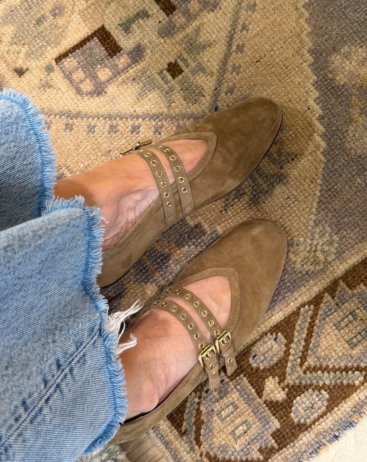 -FLATS  TTS Comfy & cute
-pants I sized up 1 size for comfort. 

#LTKOver40 #LTKootd