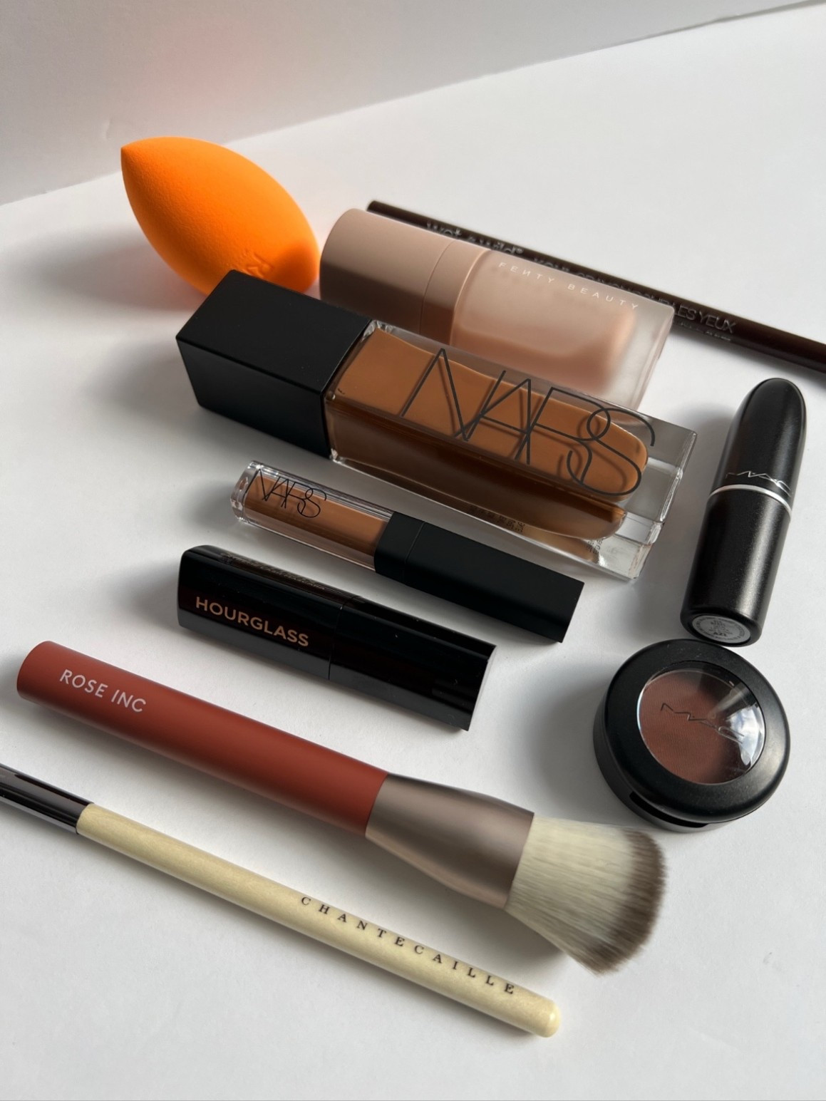  MAC is 30 percent off  for the holiday weekend 

#LTKSaleAlert #LTKBeauty