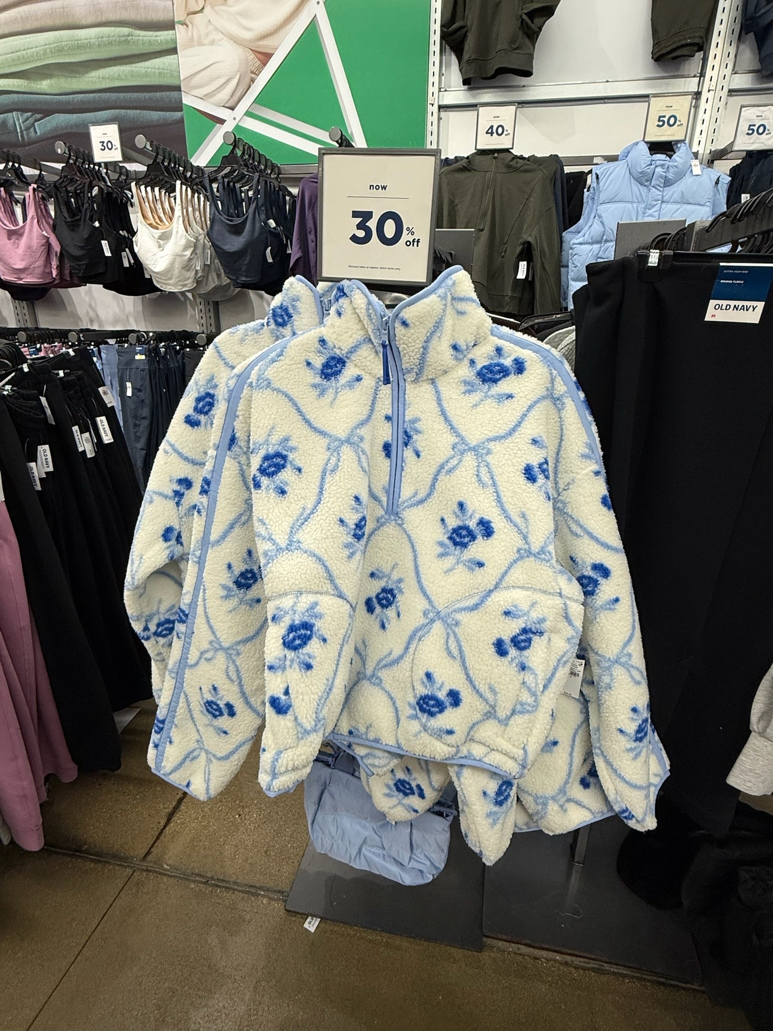 Sherpa quarter zip pullover from Old Navy 

Winter fashion / fleece pullover / cold weather must have / sherpa

#LTKFindsUnder50 #LTKSeasonal #LTKSaleAlert