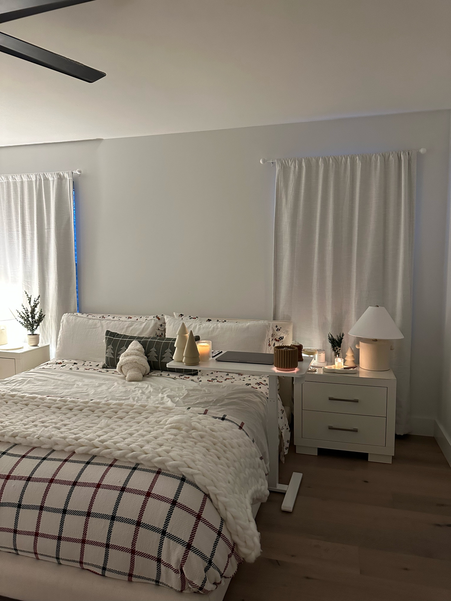 Cozy holiday bedroom

#LTKSeasonal #LTKhome #LTKHoliday