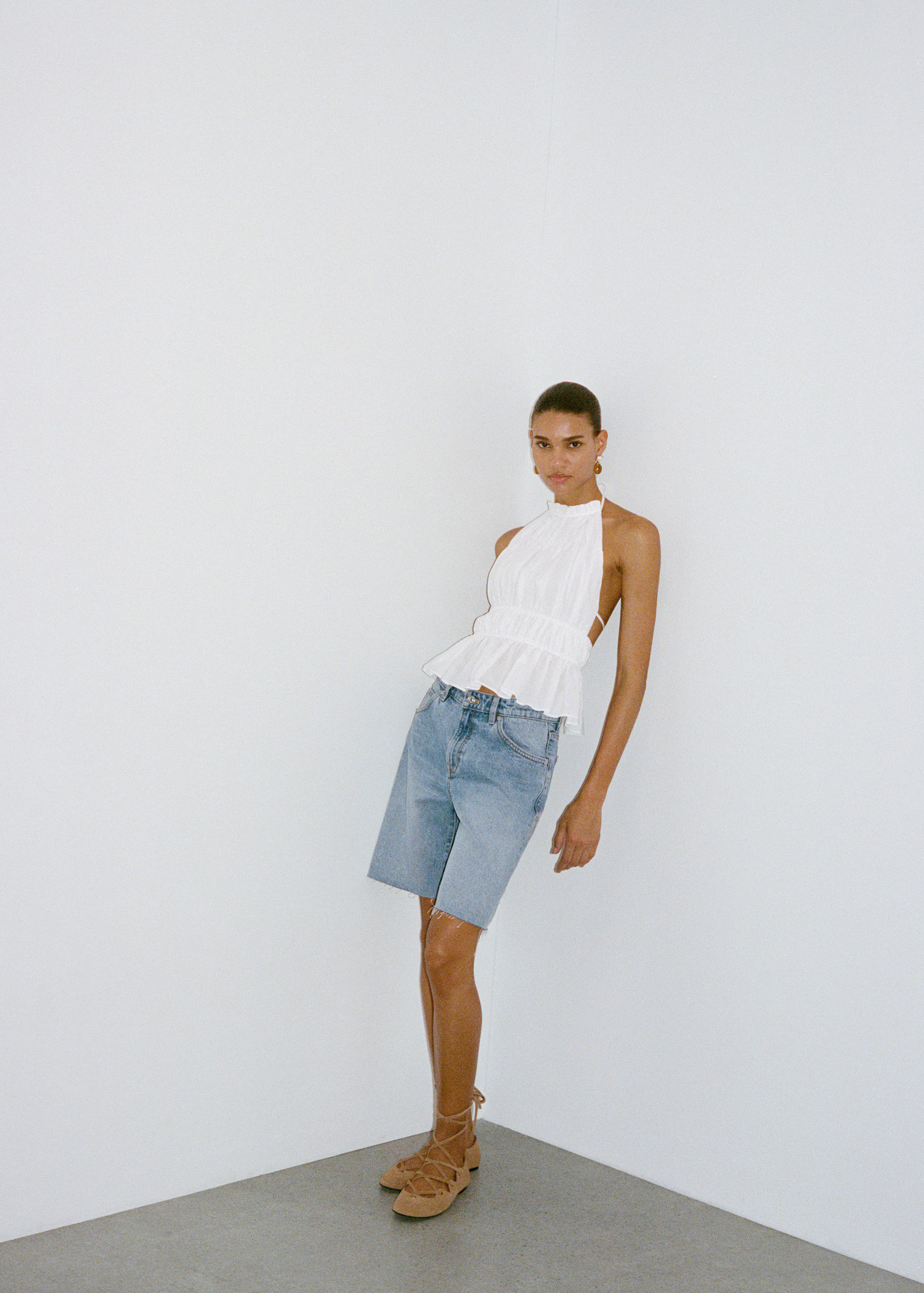 Frayed hem denim shorts - Women | MANGO USA | Mango (US/MX/AU)