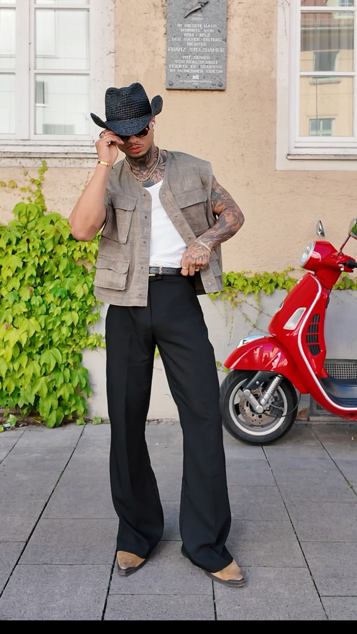 Cowboy Summer Style #ltkman #menoutfit #outfitinspiriation #menoutfitinspo #menstyle #mensfashion #flaredpants #weste #cowboyhut #cowboystyle 

#LTKAroundTheWorld 

#LTKeurope #LTKdeutschland