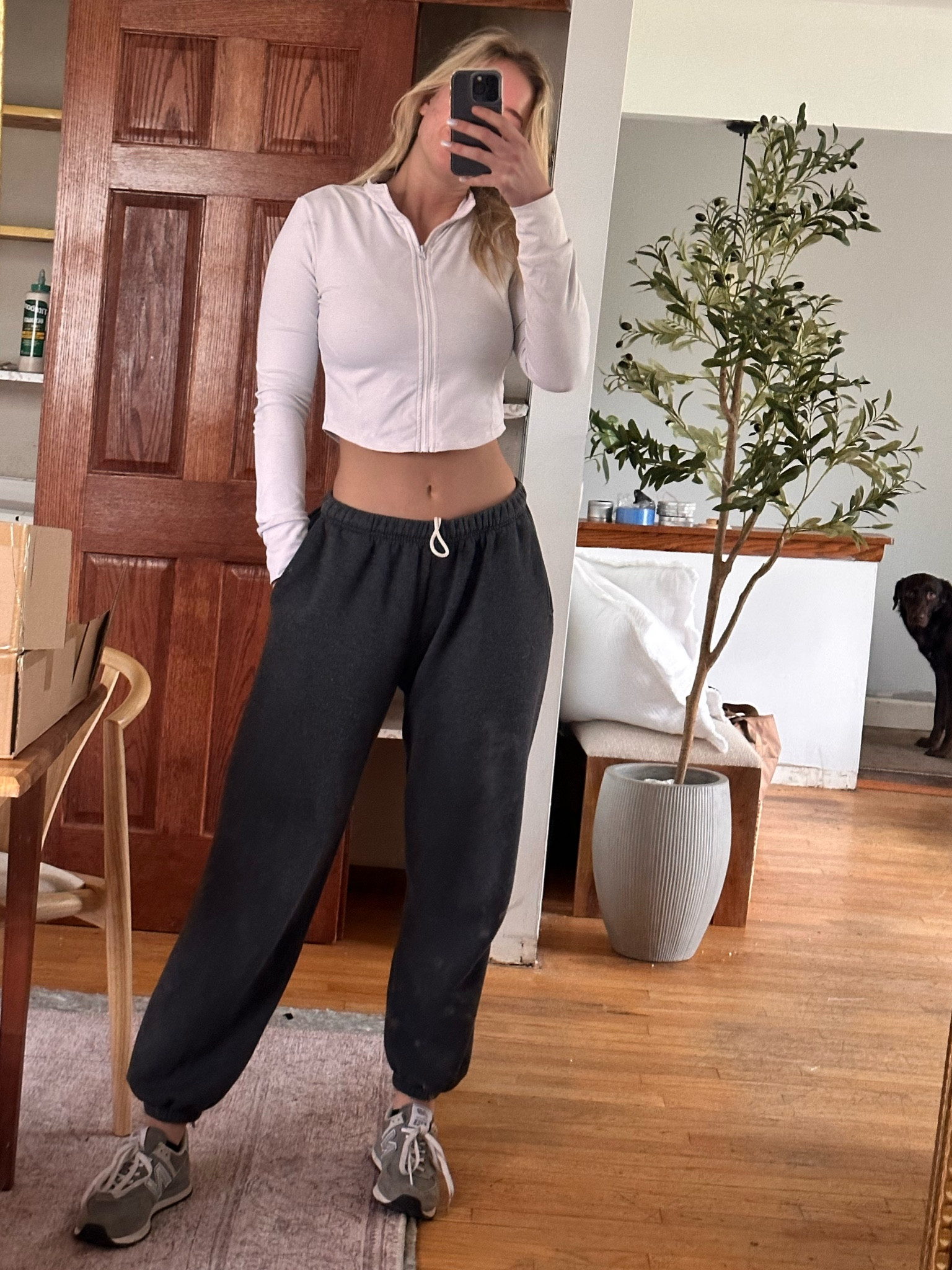 Friday cozy fit 💙💤

#LTKfit #LTKshoecrush #LTKFind