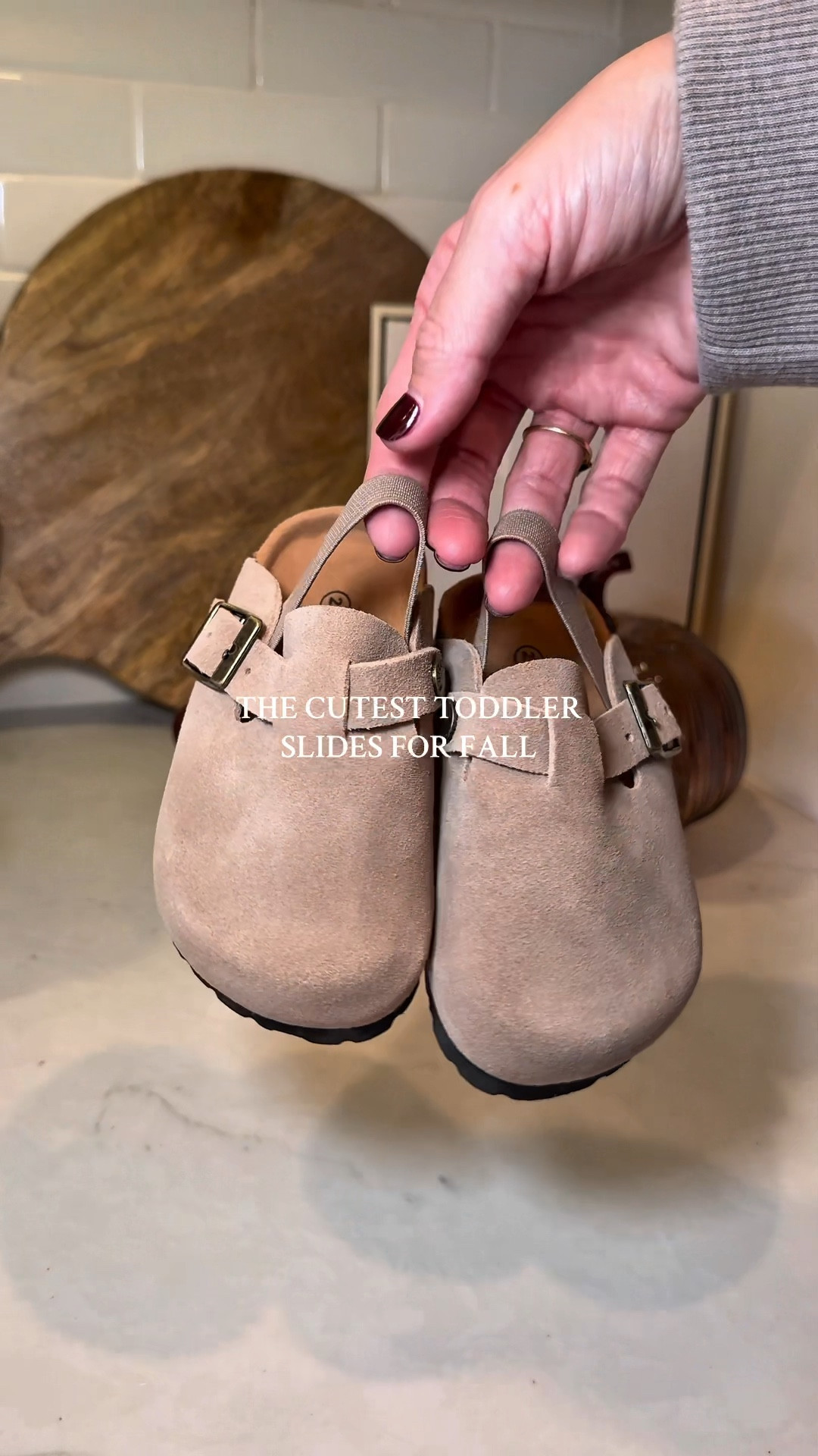 The cutest toddler look for less! Perfect for fall - 


Amazon find, Birkenstock, clogs, toddler outfits, toddler shoes, toddler finds, fall 

#LTKSeasonal #LTKKids #LTKFindsUnder50