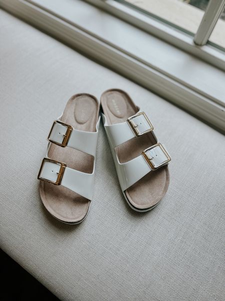 Madden Girl white summer sandals 


#LTKShoeCrush #LTKFindsUnder50 #LTKSeasonal