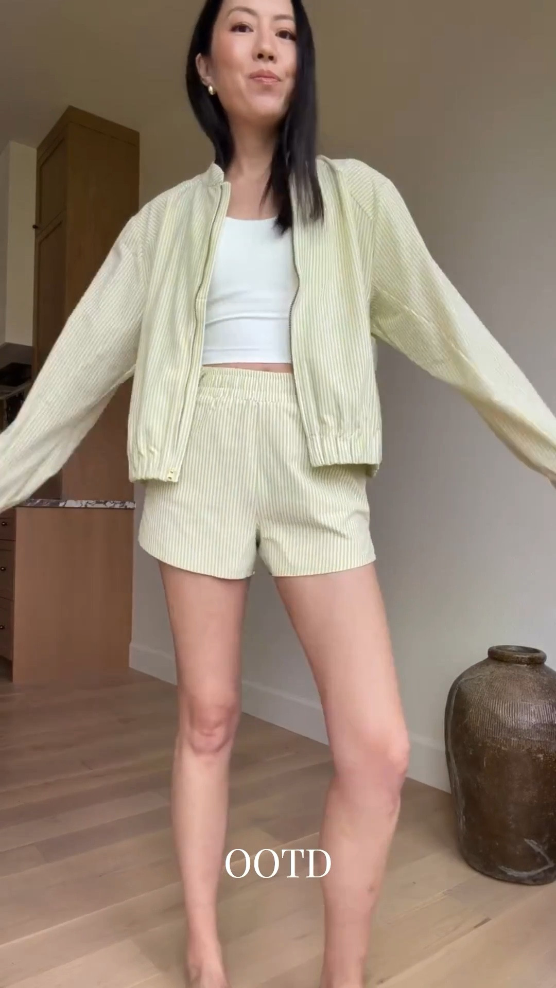 This latest performance seersucker collection is easy and elevated with all the functional details I’ve come to expect from the brand. PS: Use 20CHIC for 20% off your first purchase!

#Rhone
#summeroutfit
#summershorts
#classicstyle
#summerstyle

#LTKSaleAlert #LTKootd #LTKSeasonal