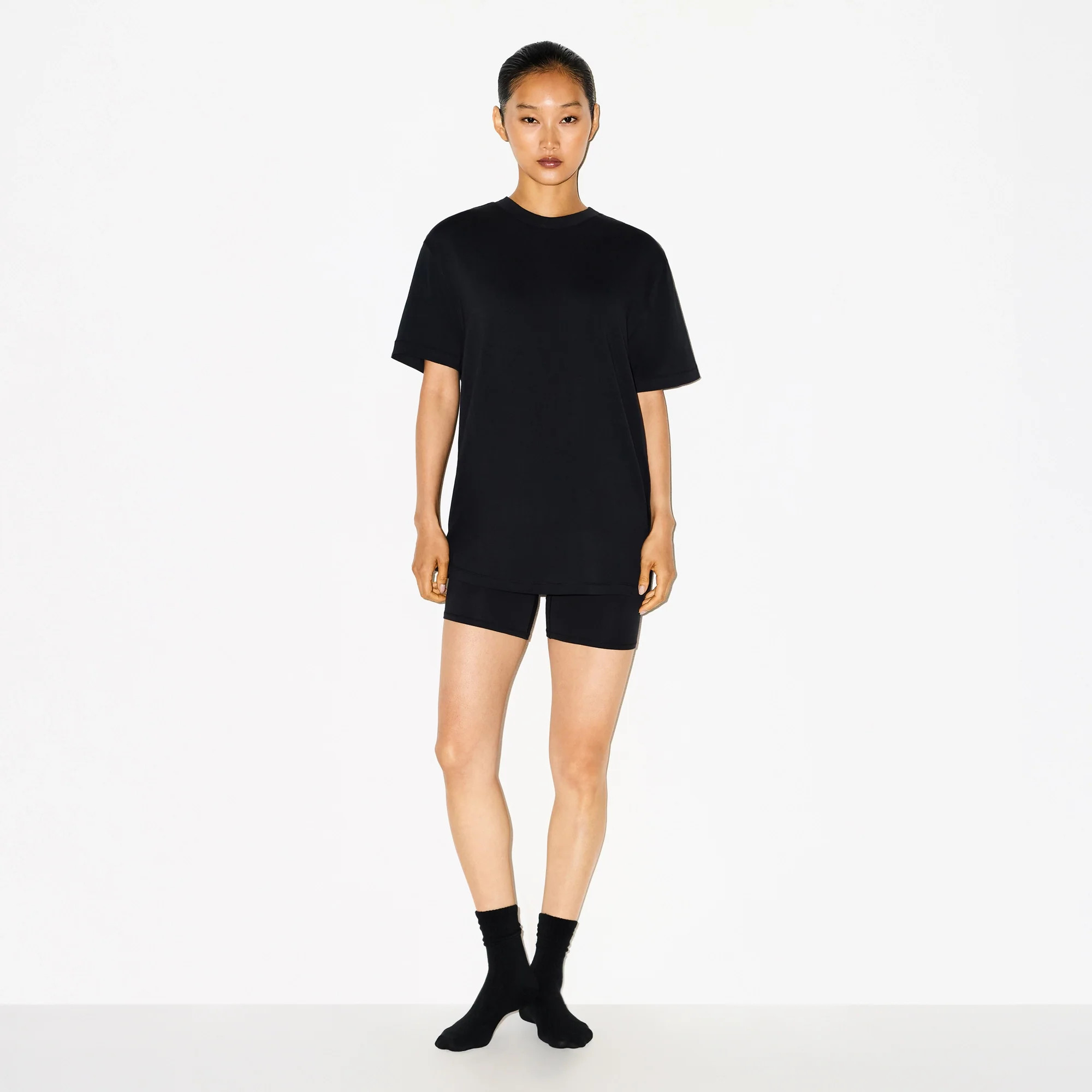 SKIMS T-Shirt | Black | Large | Boyfriend | SKIMS (US)
