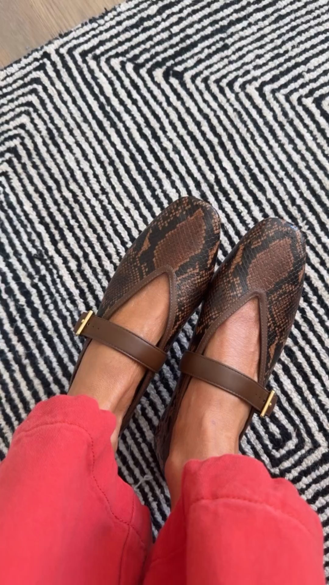 I’m between a 7.5 and an 8 and sized up to an 8 schutz buck buckle square toe snake print flats

#LTKSaleAlert #LTKOver40