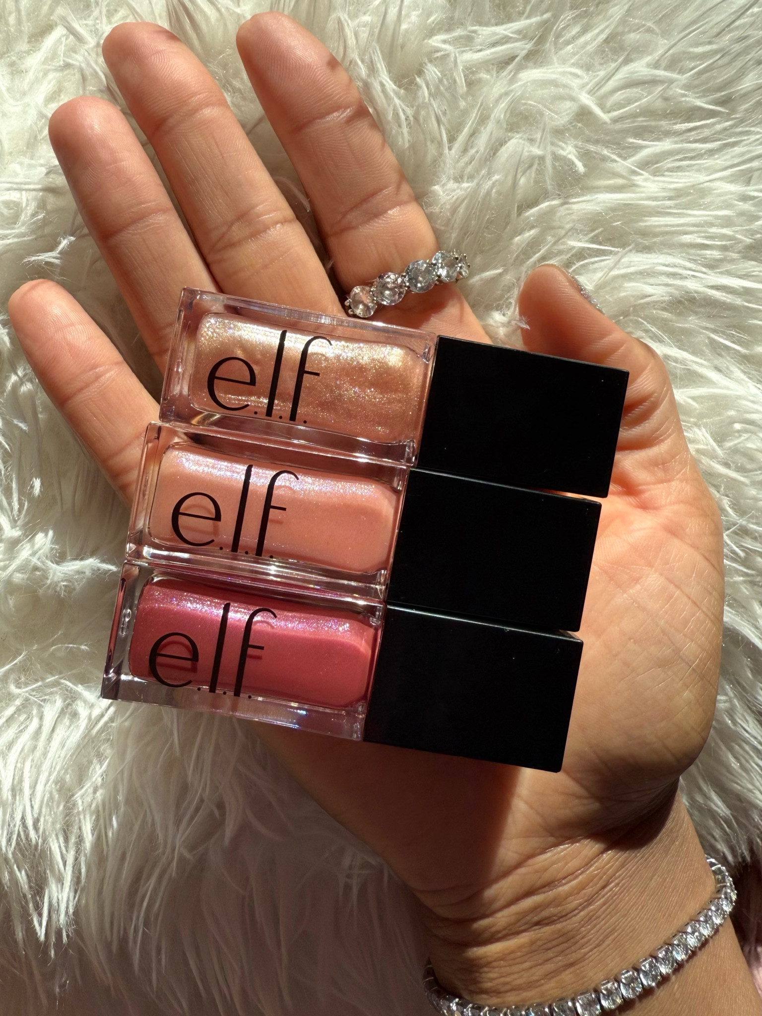 must have lip oils by Elf Cosmetics 

#LTKBeauty #LTKGiftGuide #LTKFindsUnder50