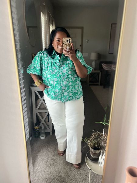 My casual workwear look for Friday! Use code: INFS-AMBNICOLE to save on these white jeans from Universal Standard. 

#LTKStyleTip #LTKMidsize #LTKPlusSize