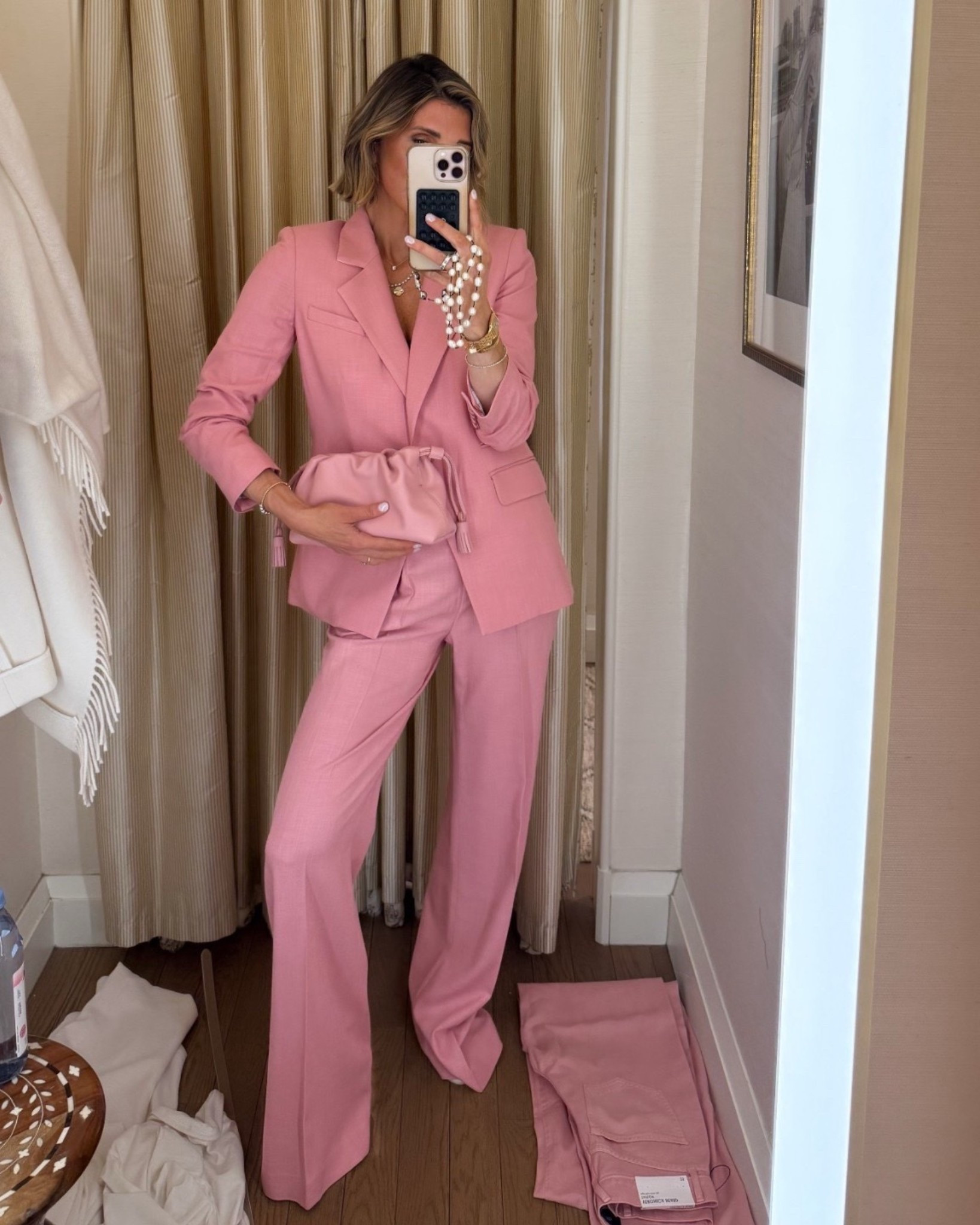 Pink moment 💕
This Dickey jacket + wide leg jean set from @Veronica Beard is so good.
I’m 5’7 wearing a 4 in the jacket and 0 in the pants.


#LTKootd #LTKNYFW #LTKootd
