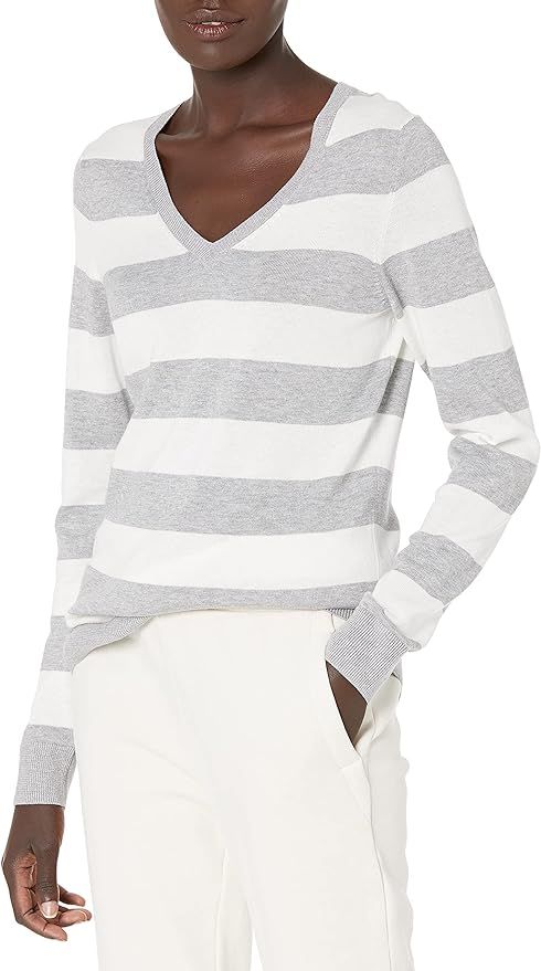 Amazon Essentials Women's Classic Fit Lightweight Long-Sleeve V-Neck Sweater | Amazon (US)