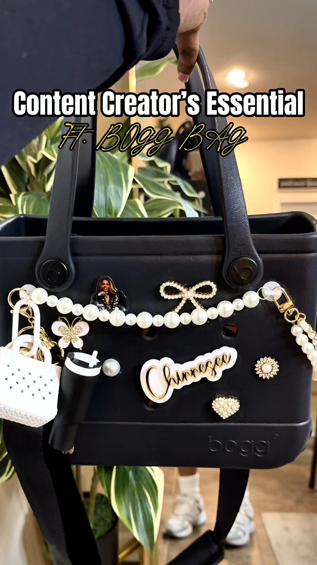 My everyday bag that I called “ My Creator’s Bag” 💼 This is my Go-To Pickup

#LTKItBag