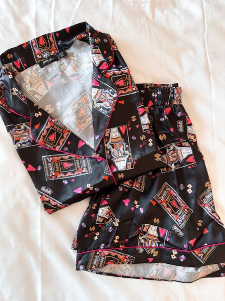 Vegas pajamas 
Vegas style 
Valentine’s Day 

#LTKunder50 #LTKGiftGuide #LTKSeasonal