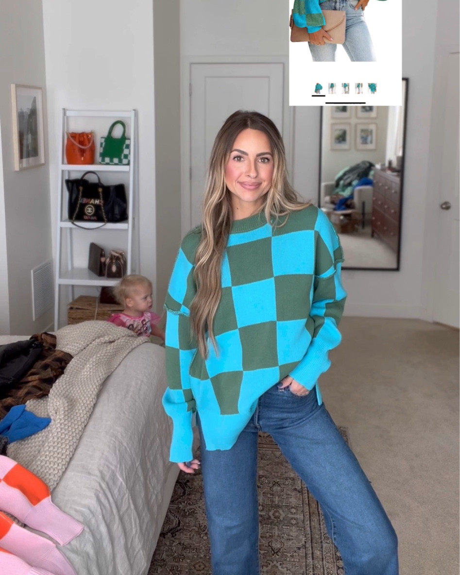 Size small in the sweater!! Pants can size down cause if stretch. 5’4 110 and in 24”!!! 