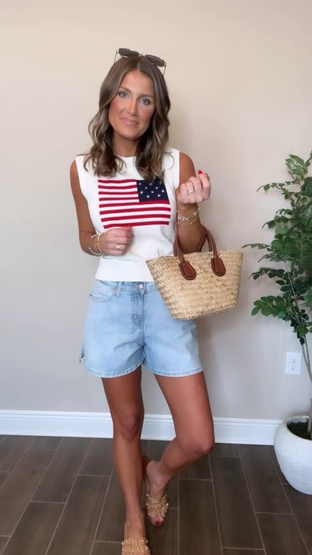A cute and simple outfit idea for the 4th of July!!! 🤩

#LTKFindsUnder100 #LTKFindsUnder50 #LTKSeasonal