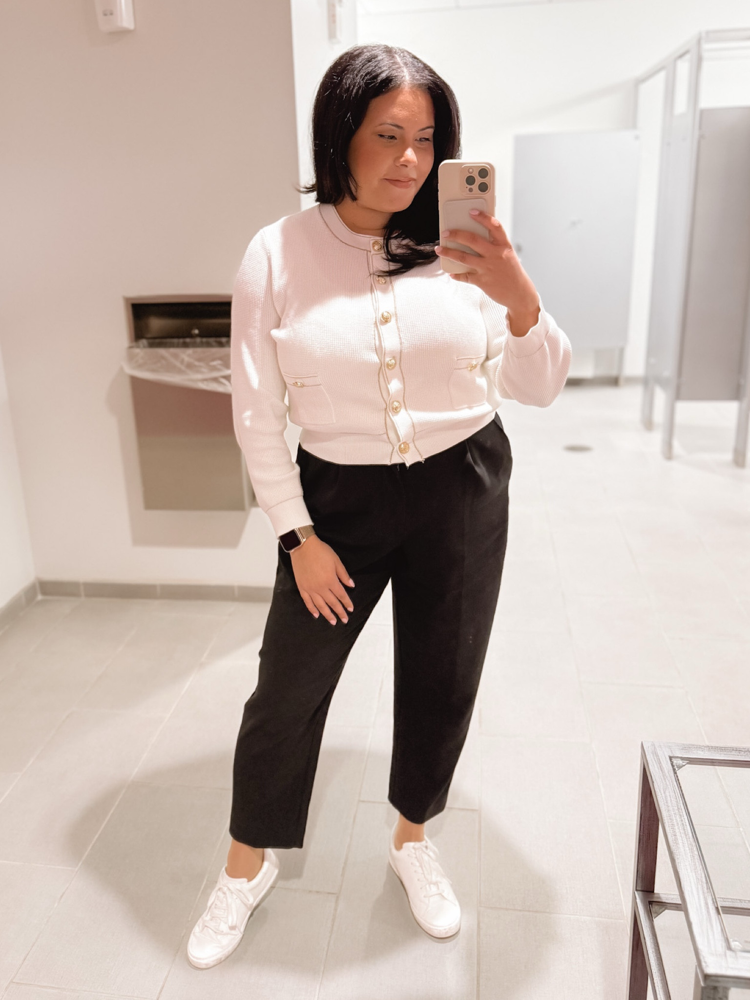 Casual office look of the day. Loved this look!

#LTKWorkwear #LTKMidsize #LTKStyleTip
