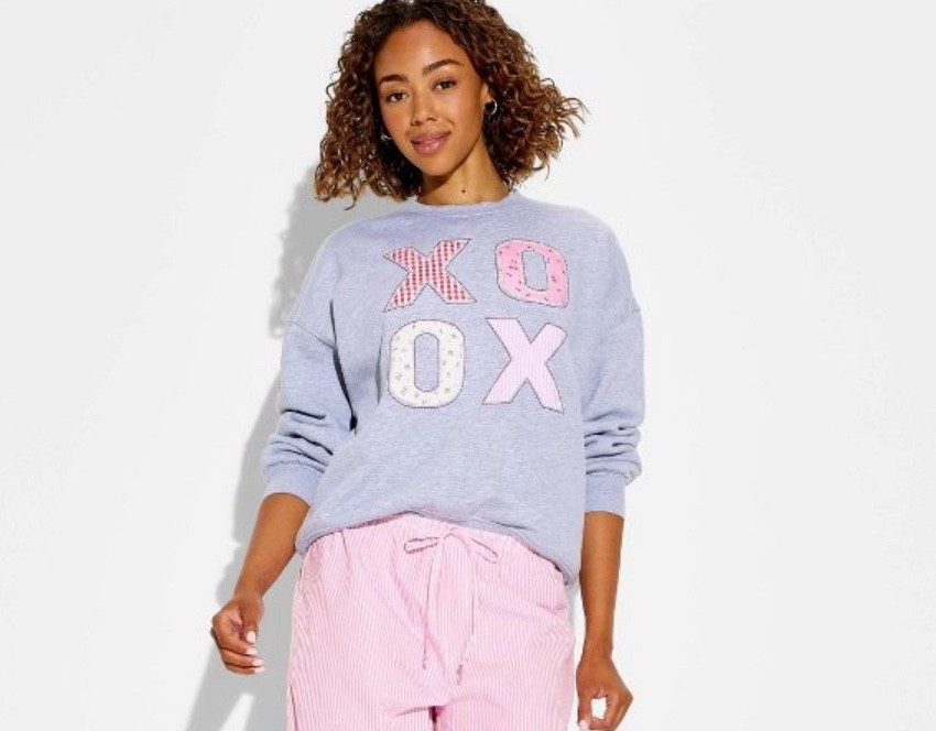 Love this sweat shirt
Xoxo

#LTKmomlife #LTKMidsize #LTKSeasonal