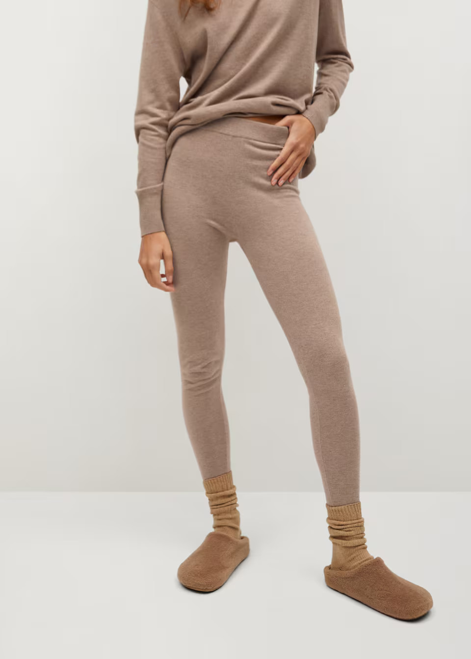 Knit jogger-style trousers | MANGO (US)