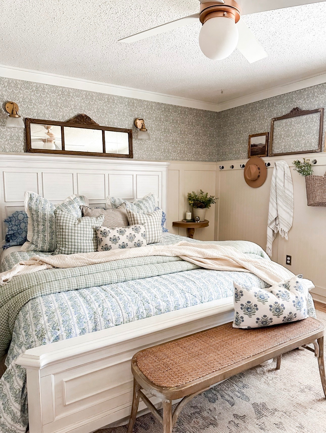 Spring bedding from @Antique Farm House 

#LTKSpringSale #LTKHome #LTKmorningroutine