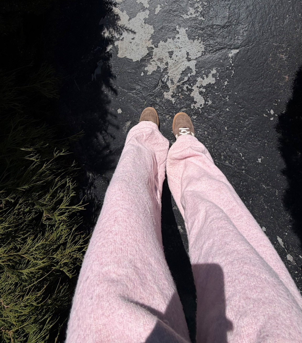 Knit pink pants and brown suede sneakers make the perfect duo!

#LTKpetite #LTKcanada #LTKsummer
