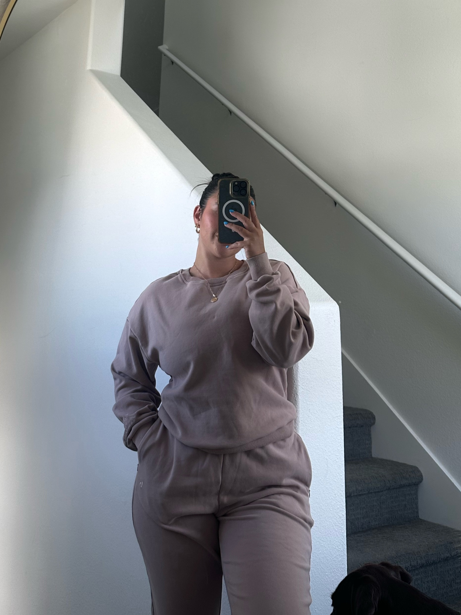 A lounge set girl forever 🤎☕️

#ootd #loungeset 

#LTKStyleTip #LTKMidsize