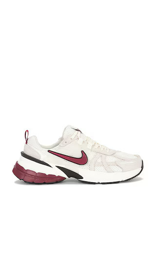 Nike V2k Run Sneaker in White. - size 10.5 | Revolve Clothing (Global)