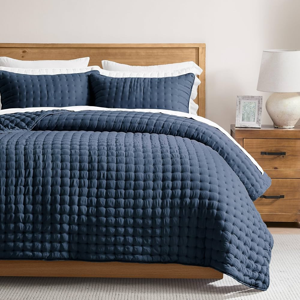 WDCOZY Navy Blue Twin Size Quilt Bedding Sets with Pillow Sham, Lightweight Soft Bedspread Coverl... | Amazon (US)
