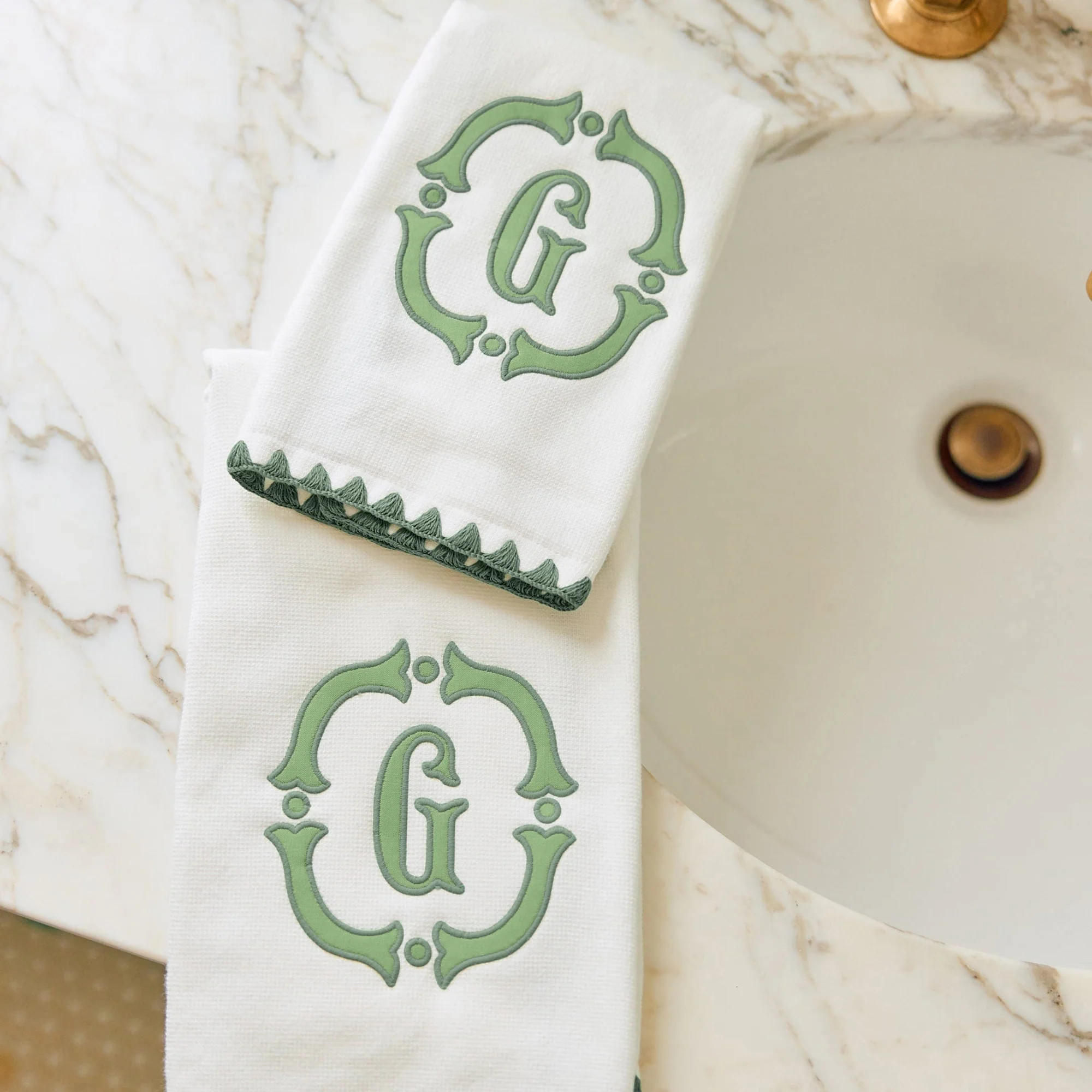 .cls-camel{fill:#0e334b;} | Weezie Towels