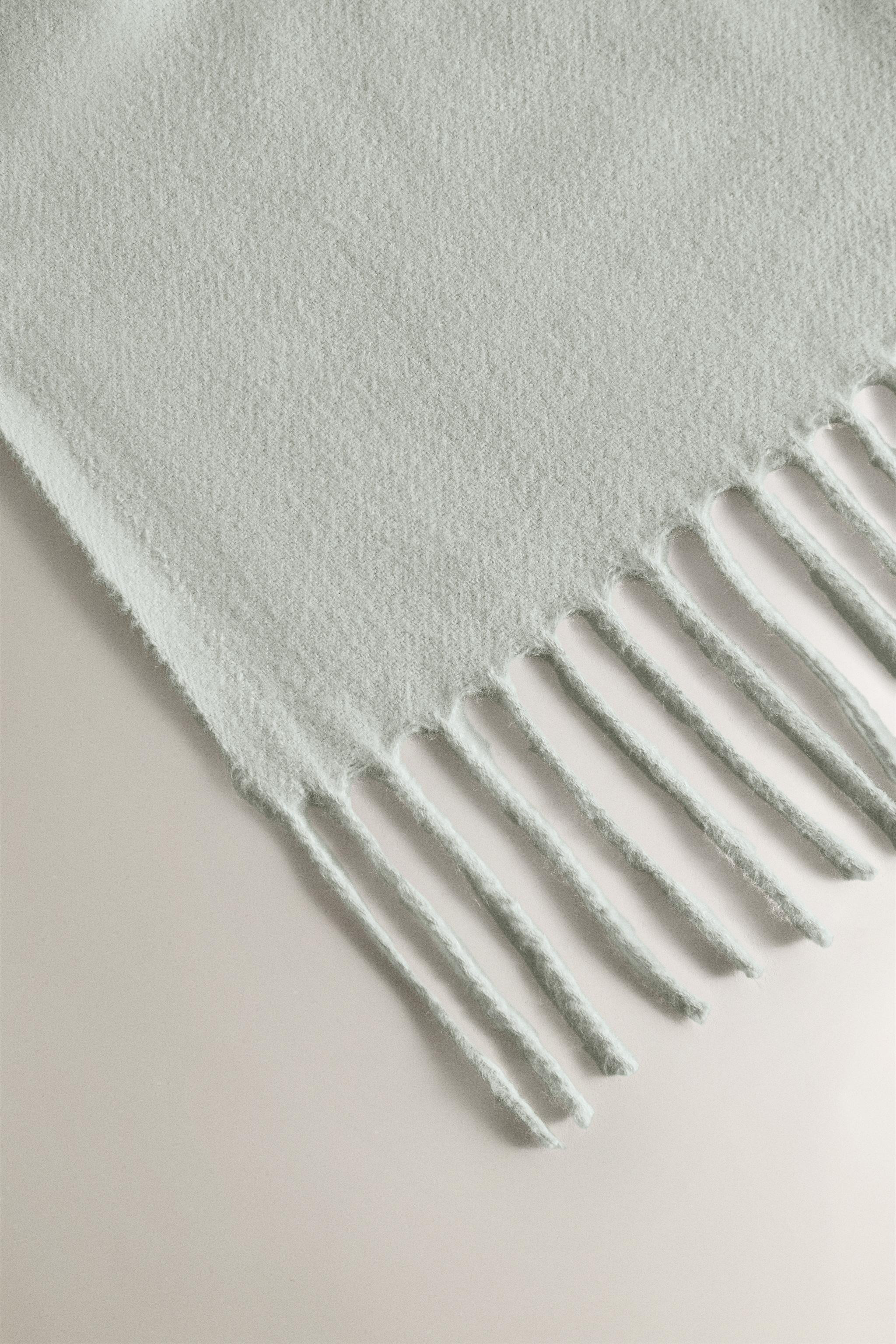 EXTRA-SOFT PLAIN BLANKET | Zara US