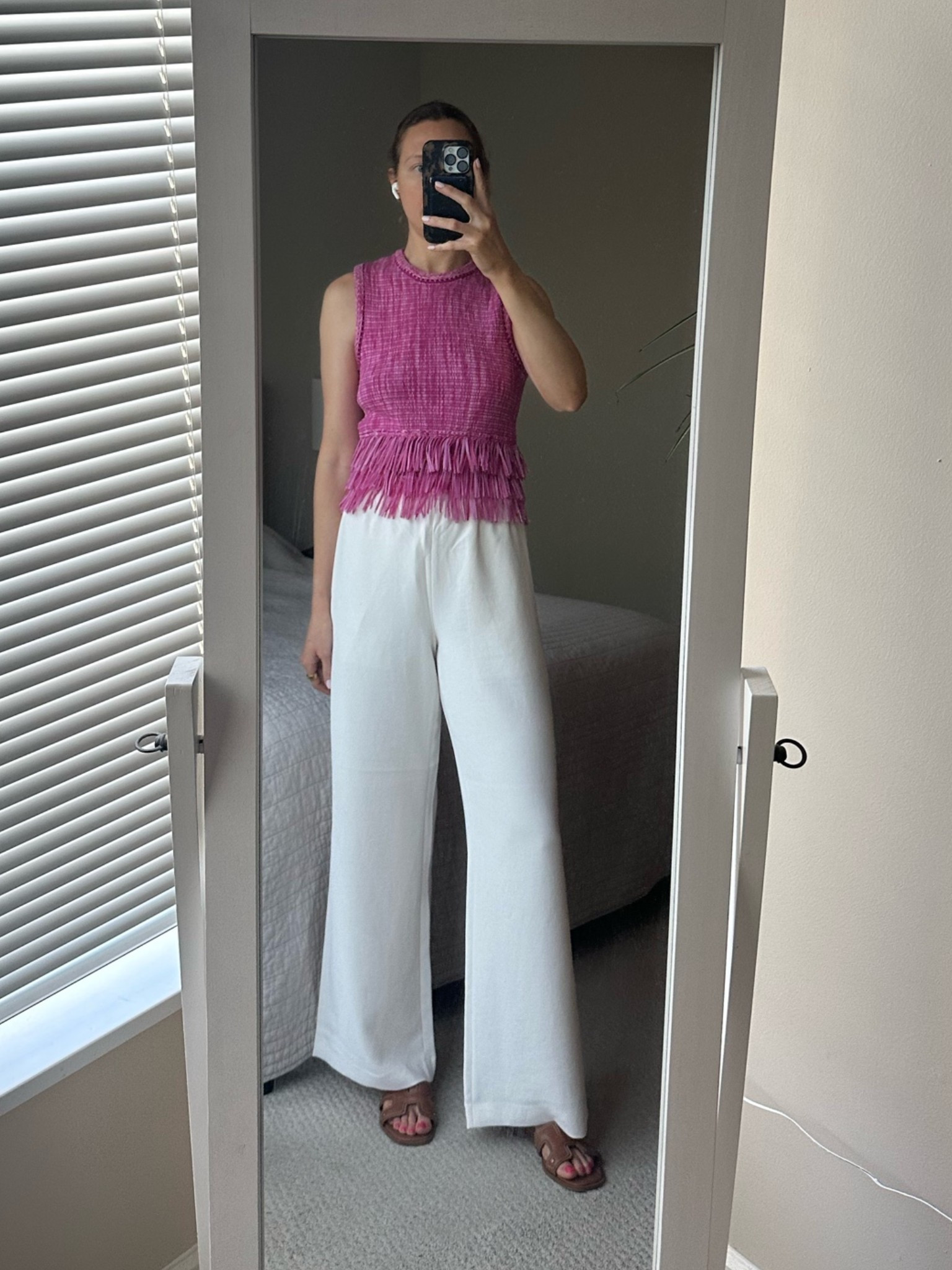 Club Monaco thrift of my dreams!!

Pairing it with the Aritzia Lodge pants

#LTKgrwm #LTKootd #LTKTravel