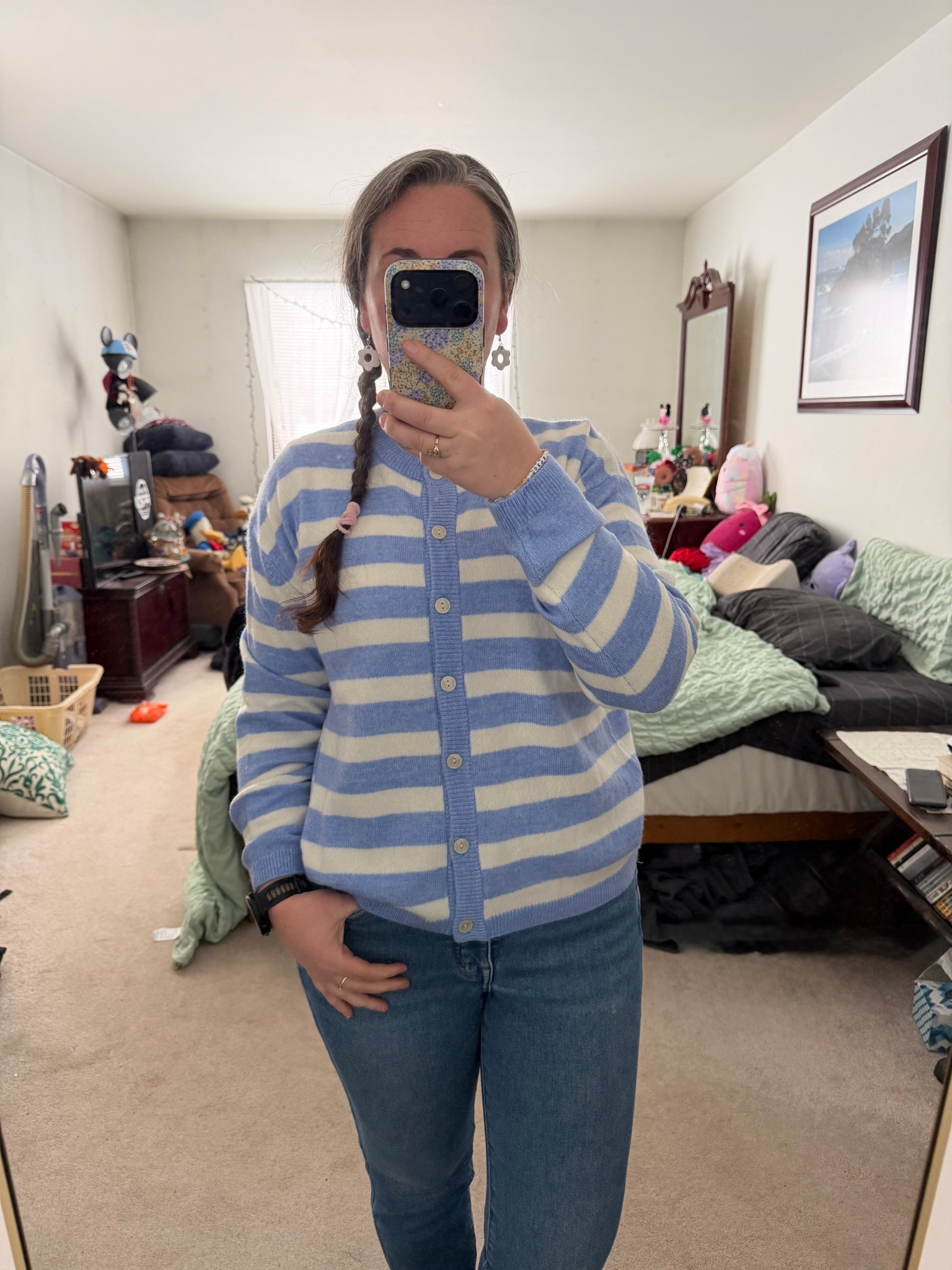 Threw on this cute cardigan for lunch with the girls! 

#LTKootd