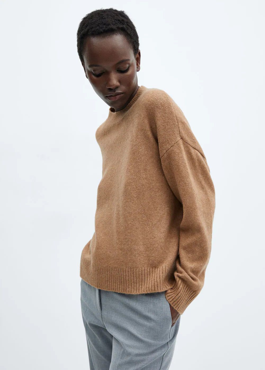 Round-neck knitted sweater | MANGO (US)